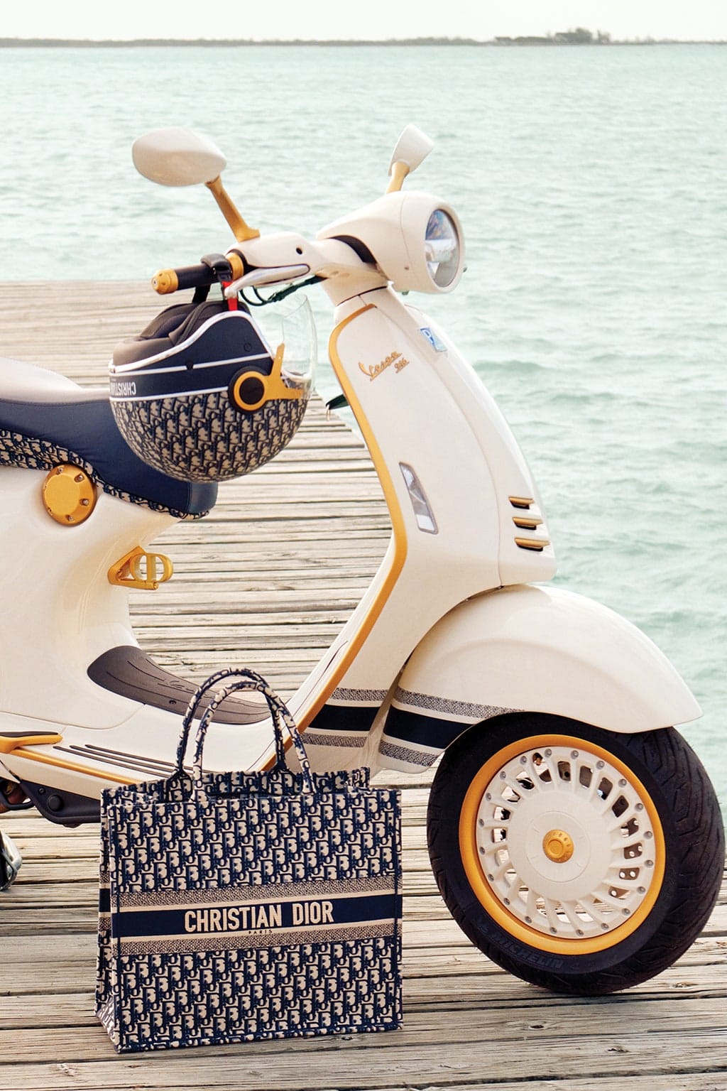 DIOR FALL 2020 DIORIVIERA VESPA 946 3