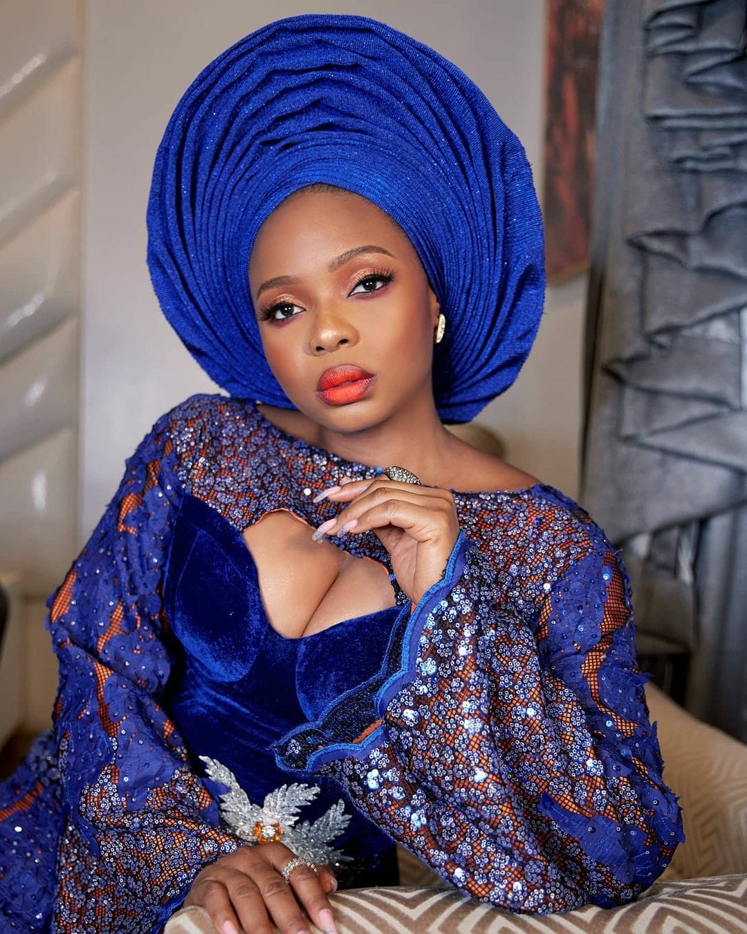 yemialade CJLLwTgno3v
