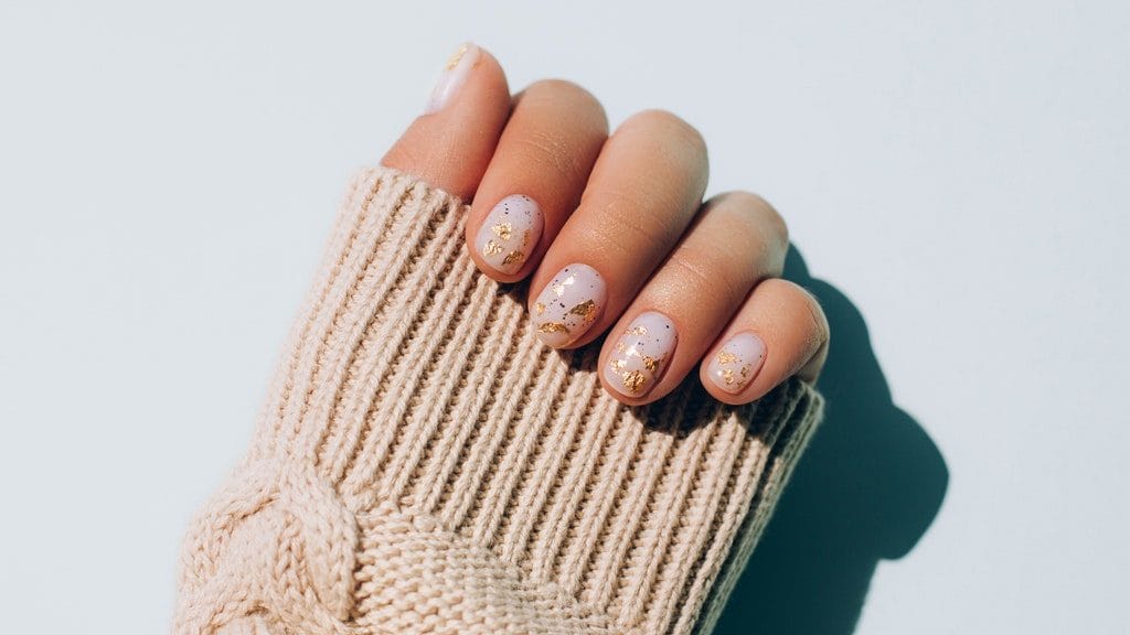 The Key Differences Between Gel and Dip Powder Nails GlamCityz