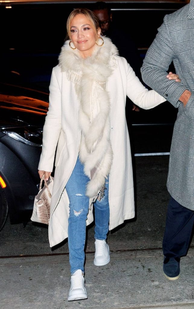 jennifer lopez fall trends 294968 1629940064922 image.1080x0c