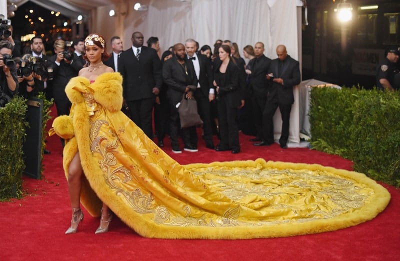 11 looks de gala mais icônicos de todos os tempos 6 17 melhores encontros de gala 1