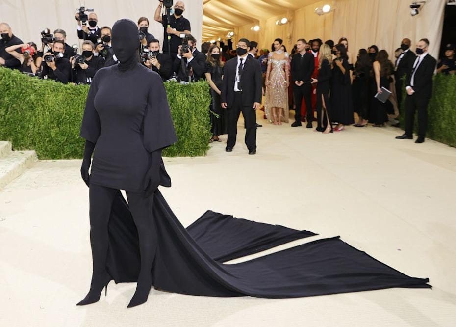 Kim Kardashian's Look At The 2021 Met Gala is on a Whole New Level of Incognito 2 83b54890 1522 11ec 97fe 5b739aafe183