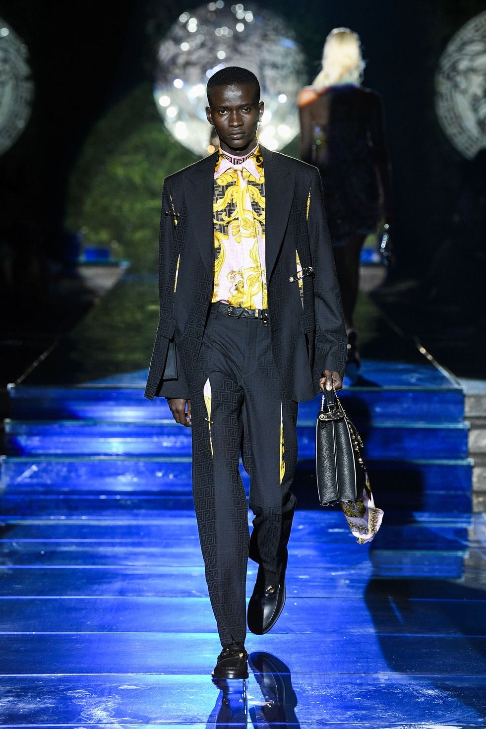 look 11 jpg 1632760828