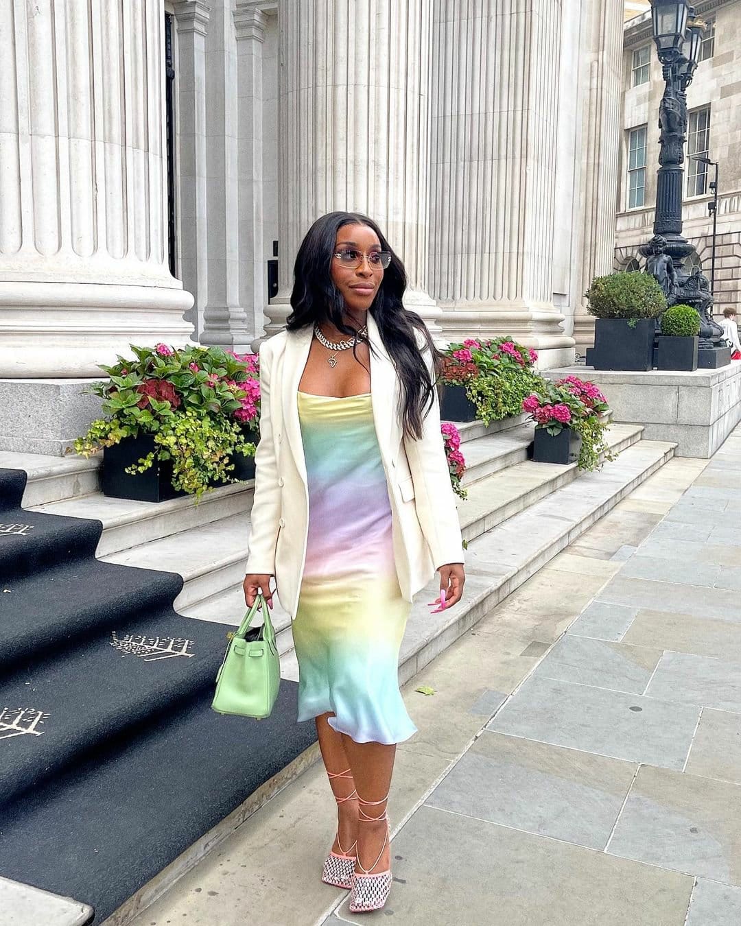 Style Inspo: 6 Ways to Slay Blazers Effortlessly 5 jackie 17298539576544991727