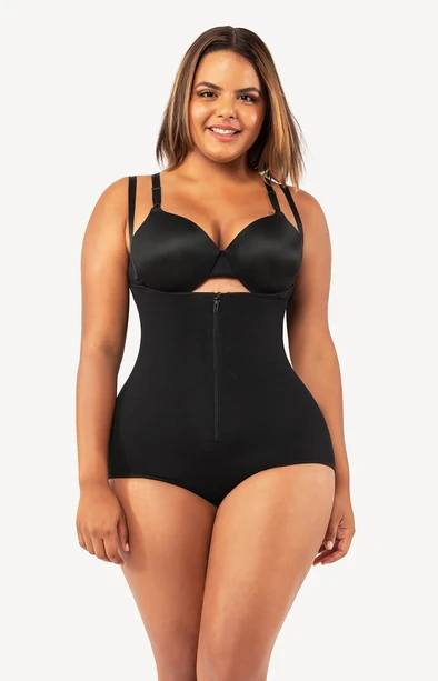 Easy Yet Brilliant Way To Hide Your Love Handles 3 20211122 1116315641831784167441049