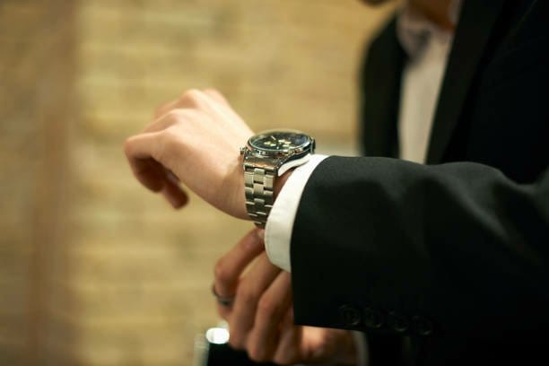 How to Dress Well — 8 Rules All Men Should Learn 3 gettyimages 723508765 612x6122913334134115098062 2
