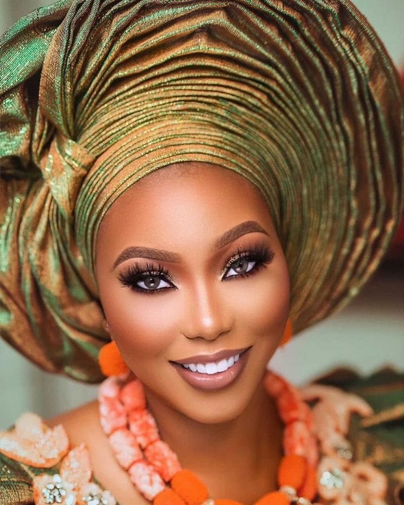beauty look4304651 685989519243757 5618463434696470493 n8683786969857551646