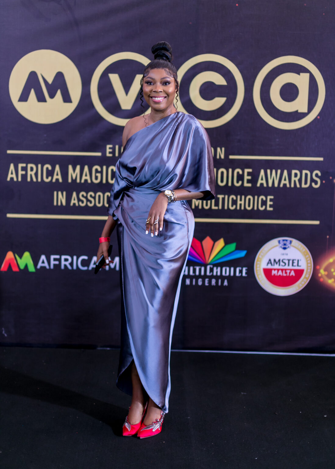 14All The Must See Red Carpet Looks From Your Favourite Stars At The AMVCA8 Runway Fashion Event 1099x1536 1