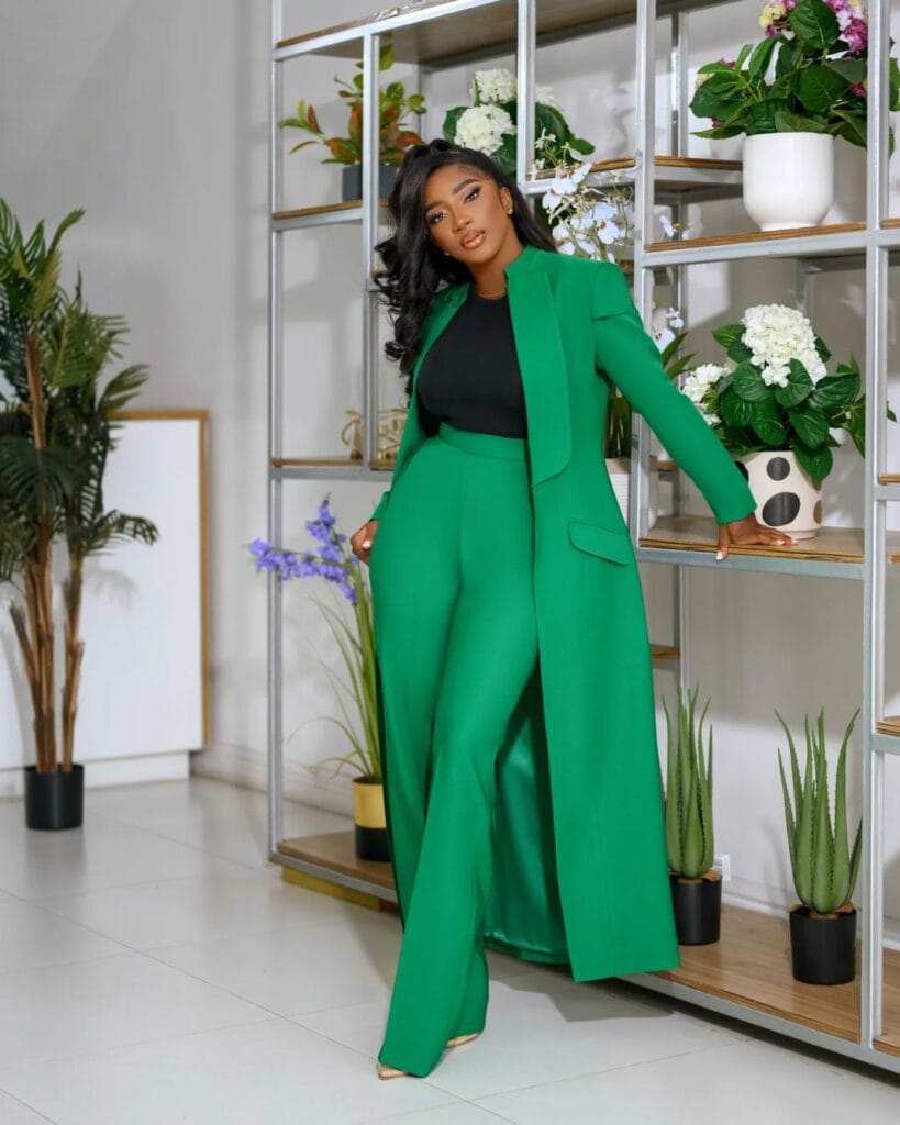Resenter Riyah Abdul Setting the Trend: Riyah Abdul's Corporate Fashion is an Amazing style ...
