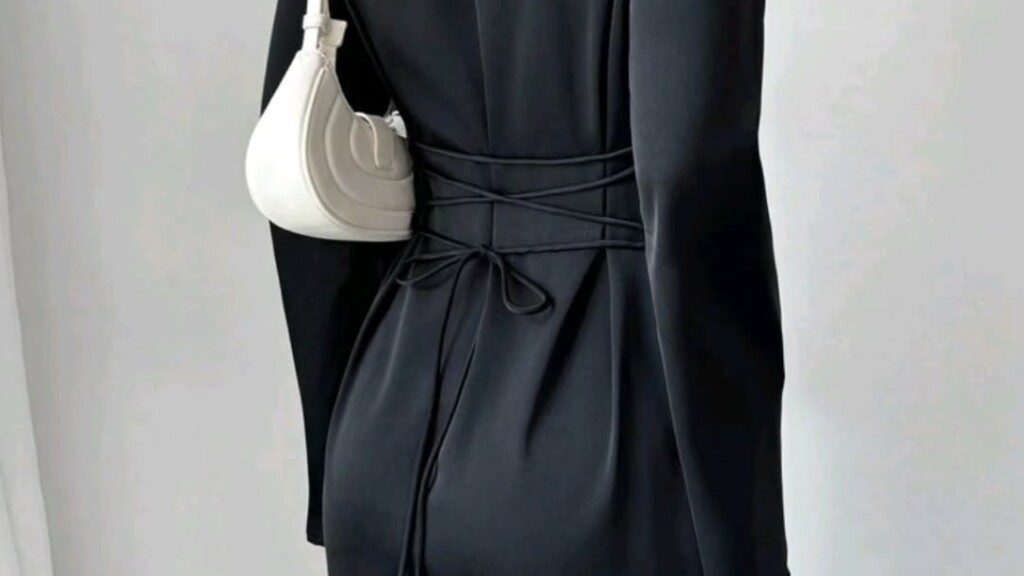 Waist gown