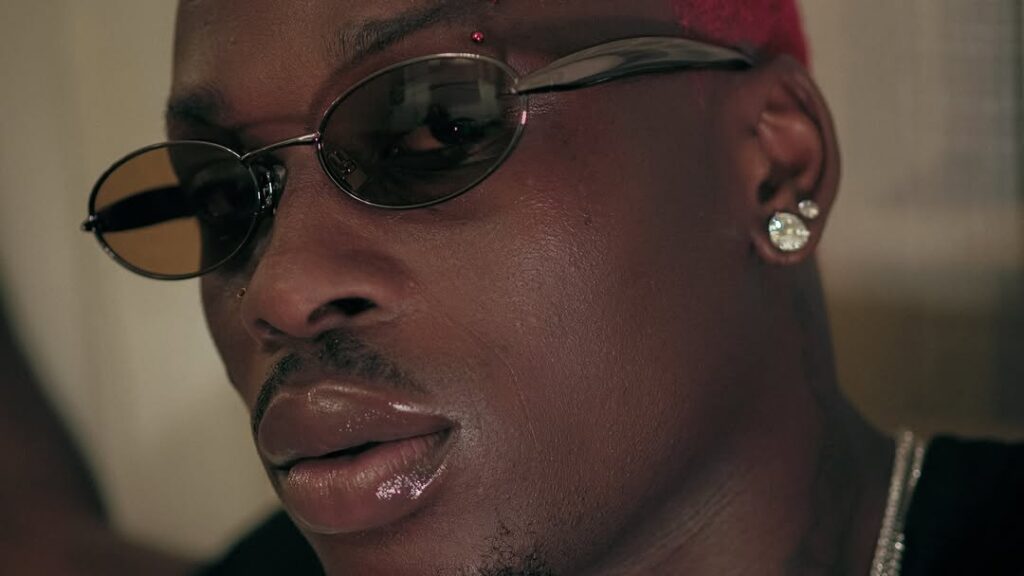 Fireboy DML’s Burgundy Buzz Cut Is the Hair Inspiration You Need