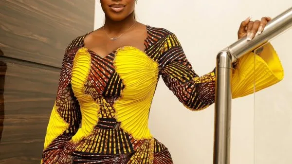 Hilda Baci Ankara Look