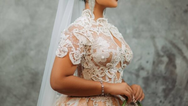 This Vintage Bridal Look on Shine Rosman Is Giving Timeless Luxury