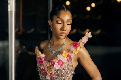 This Glitter-Kissed Floral Bridal Look Will Light Up Your Wedding Reception