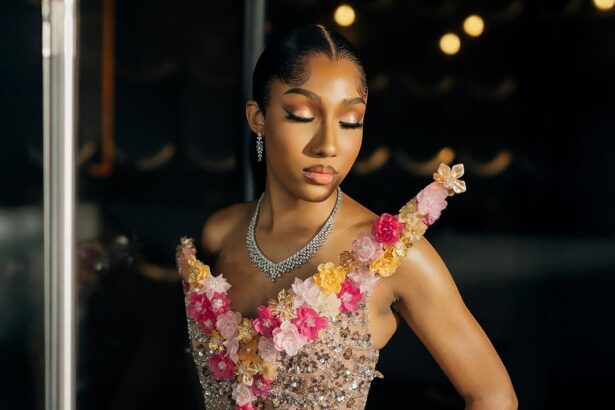 This Glitter-Kissed Floral Bridal Look Will Light Up Your Wedding Reception