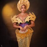 Turn Up the Glam With This Beautiful Traditional Gold Bridal Style