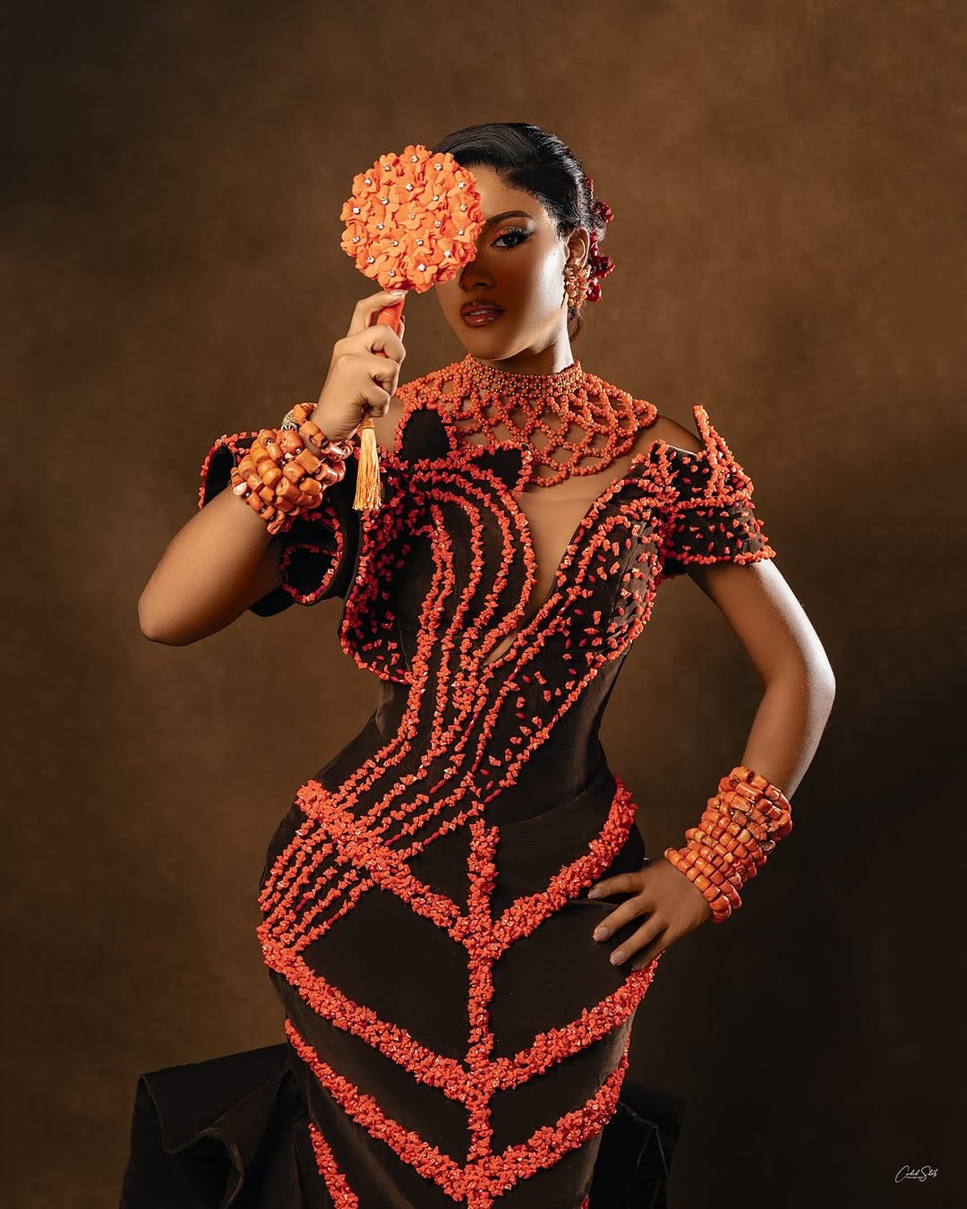 If You’re Ready to Shine at Your Igbo Trad, This Coral-Inspired Style Will Have Everyone Talking