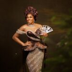 Brown, Bold and Beautiful! This Stunning Traditional Wedding Look Will Steal Your Heart