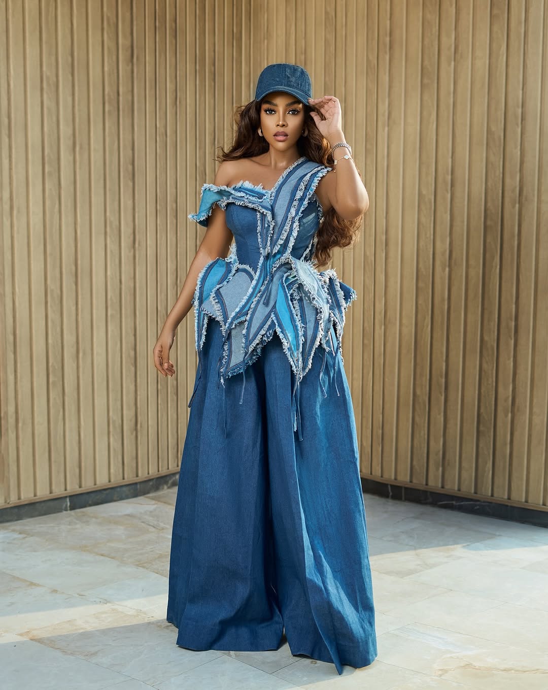 If You Love Fashion! This Denim Dress in Blue Will Have You Feeling Bold in Seconds