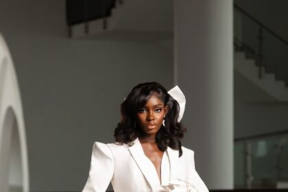 Elegant and Edgy! The Civil Wedding Look That’s Quietly Stealing the Spotlight from Traditional Gowns